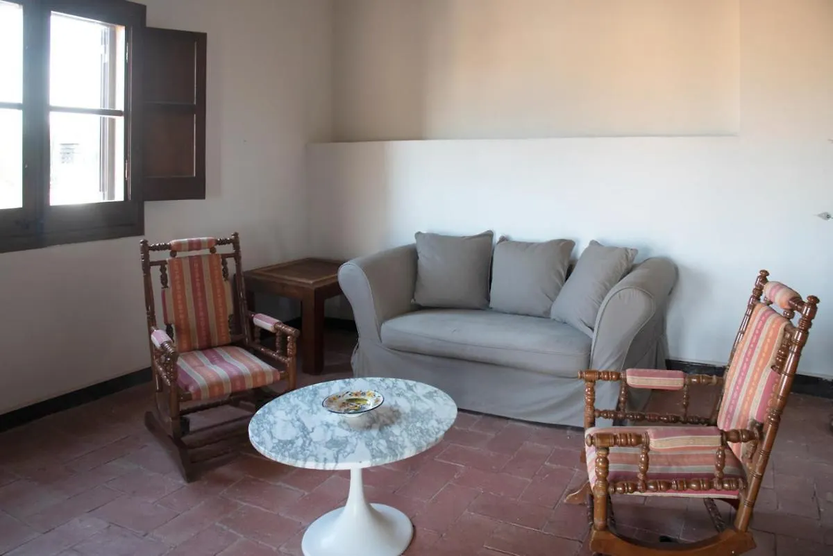 La Galeria De Dalt Apartment Rupia